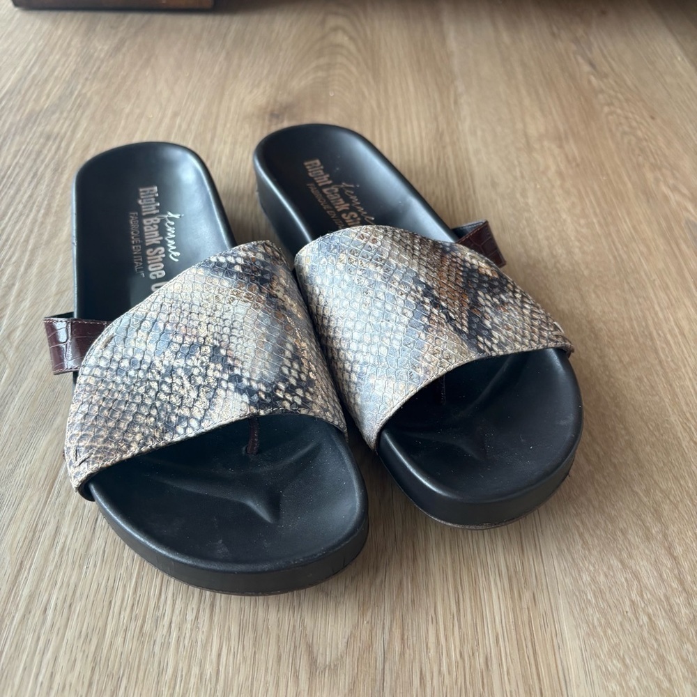 Femme Right Bank Shoe Co Leather snake gold Slide Sandals 8 - Picture 2 of 8